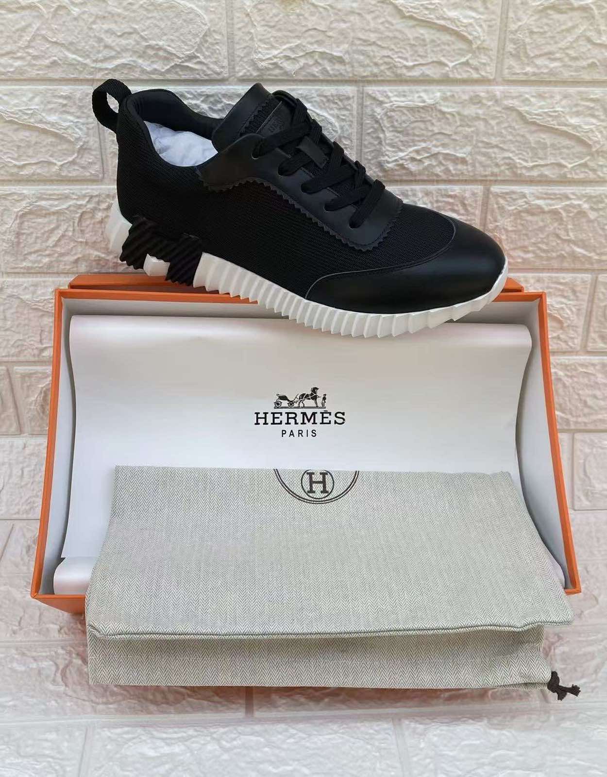 Hermes Bouncing Sneaker B/W