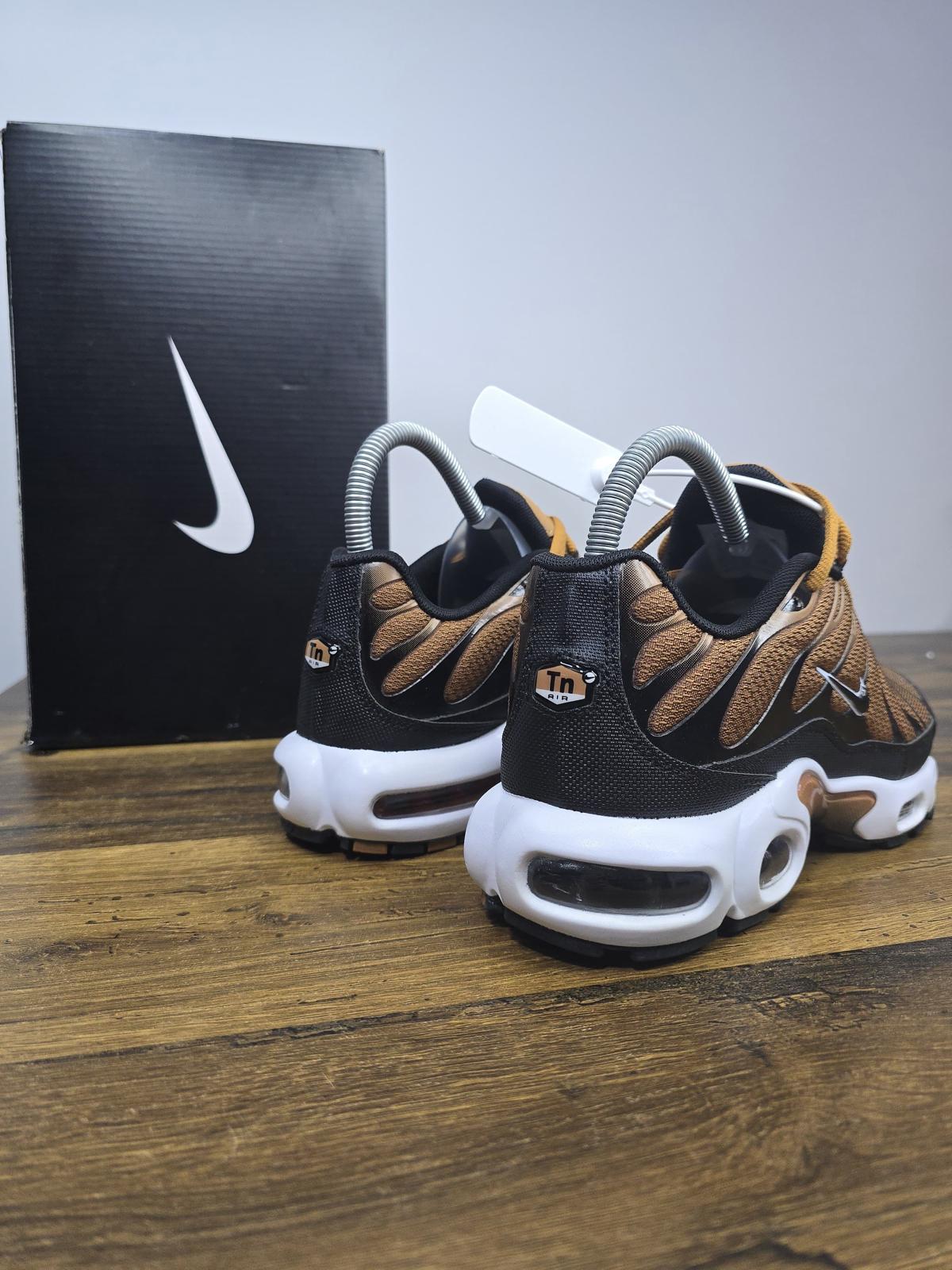 Nike TN Golden Harvest