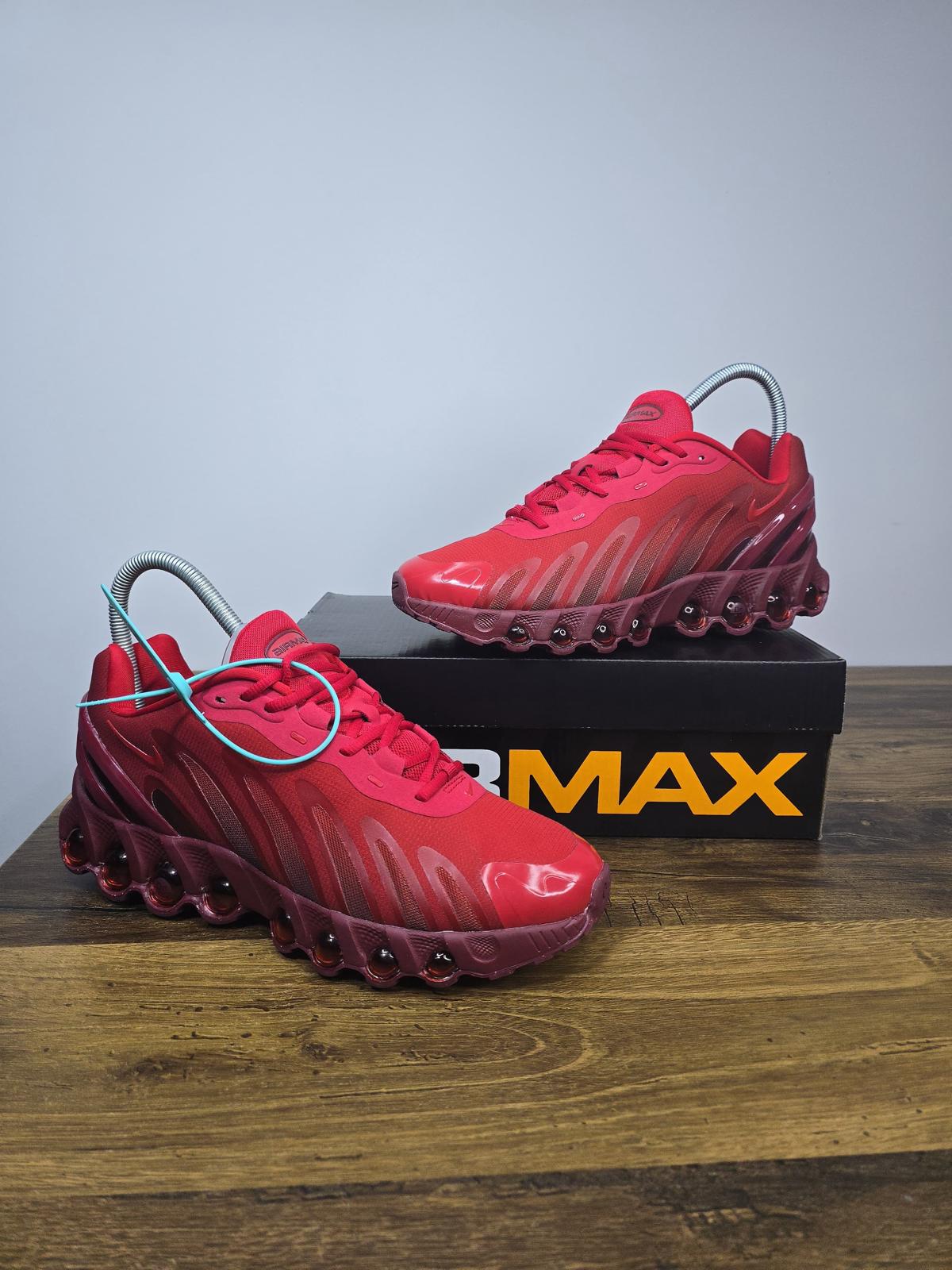 Nike Air Max DN8 University Red