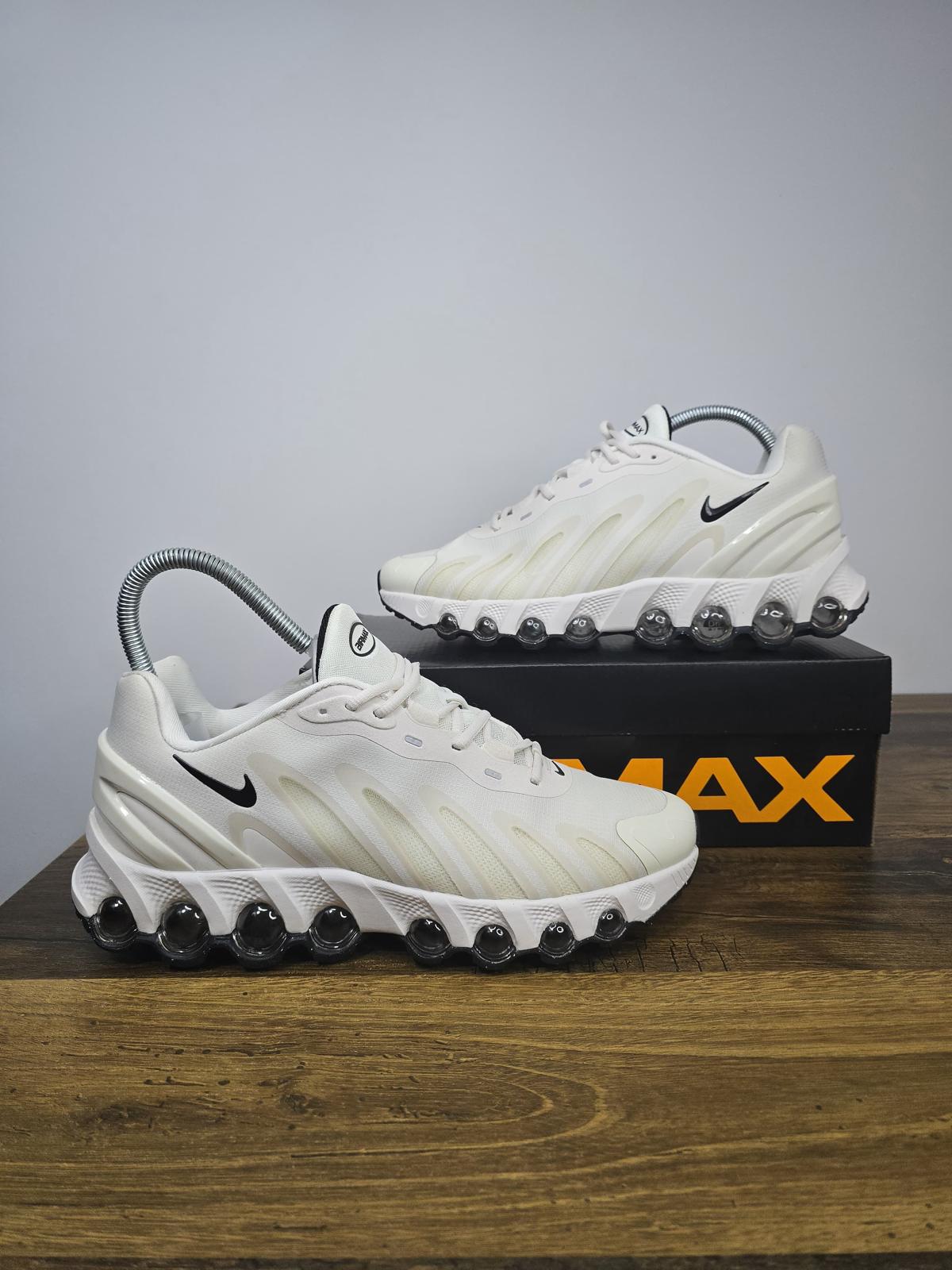 Nike Air Max DN8 White Metallic Silver