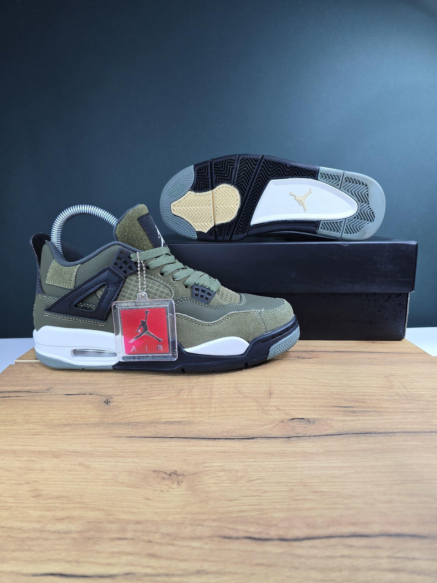 Nike JORDAN 4 Retro SE Craft Medium Olive