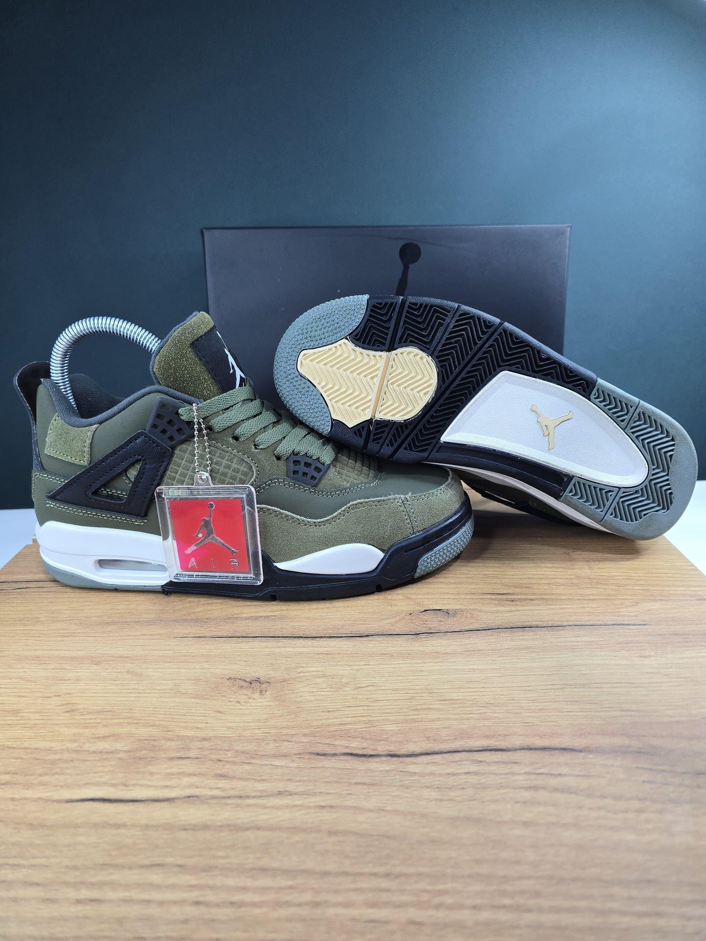 Nike JORDAN 4 Retro SE Craft Medium Olive