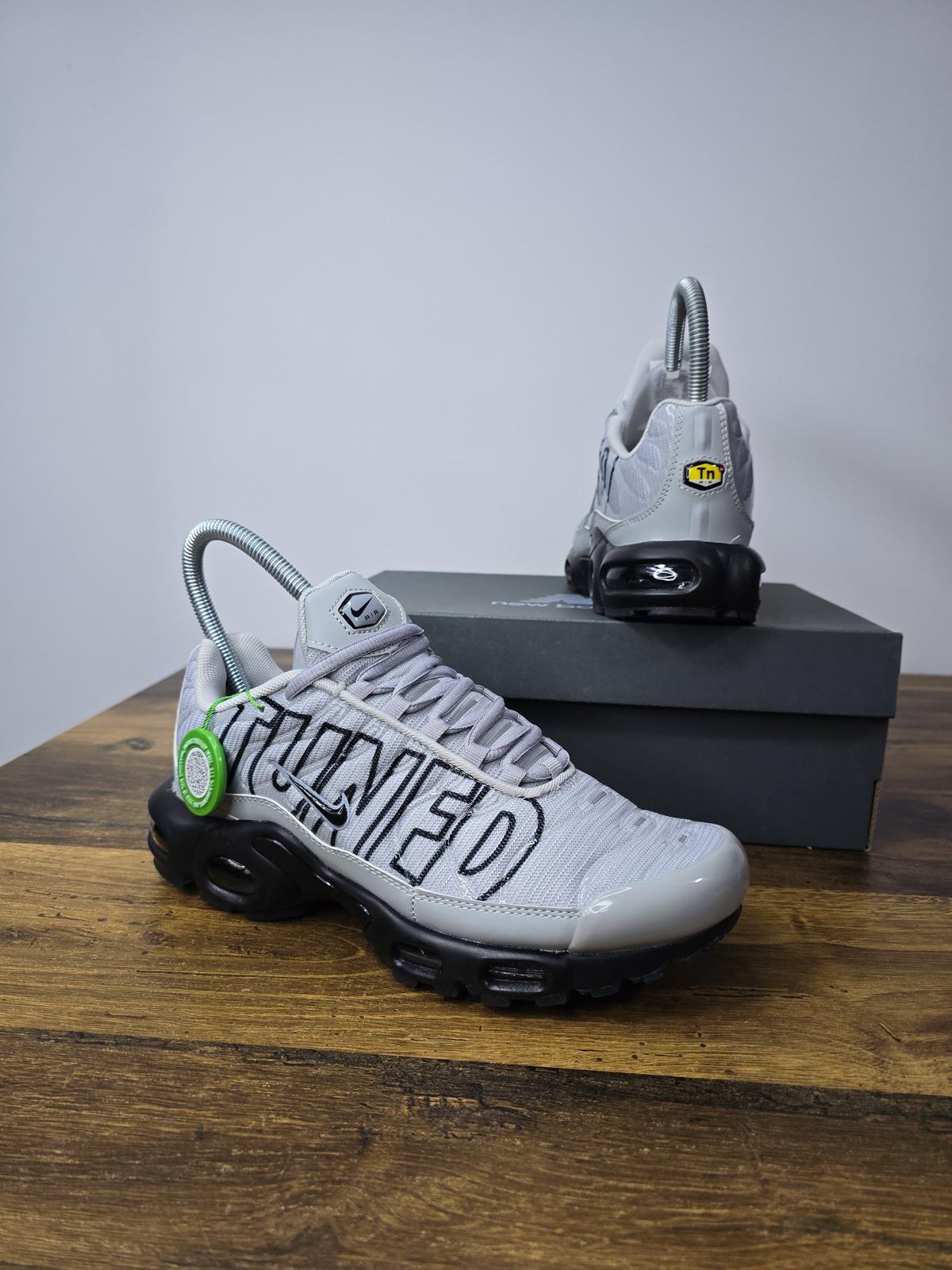 Nike Air Max Plus "Wolf Grey"